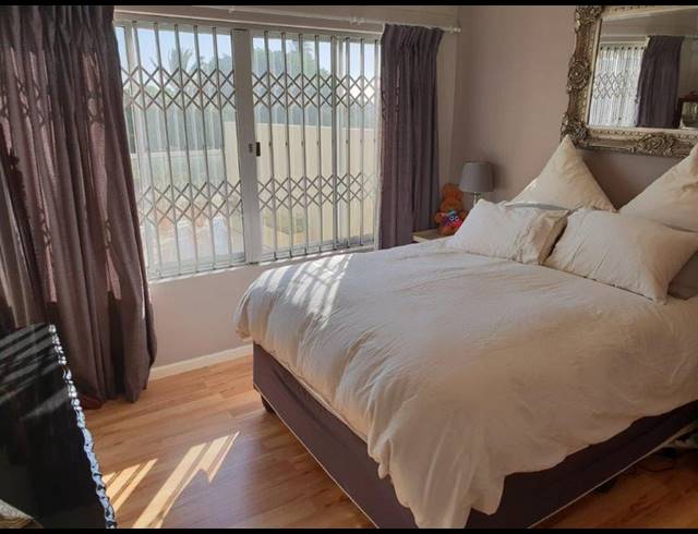 2 BEDROOM PROPERTY TO RENT IN MELKBOSSTRAND